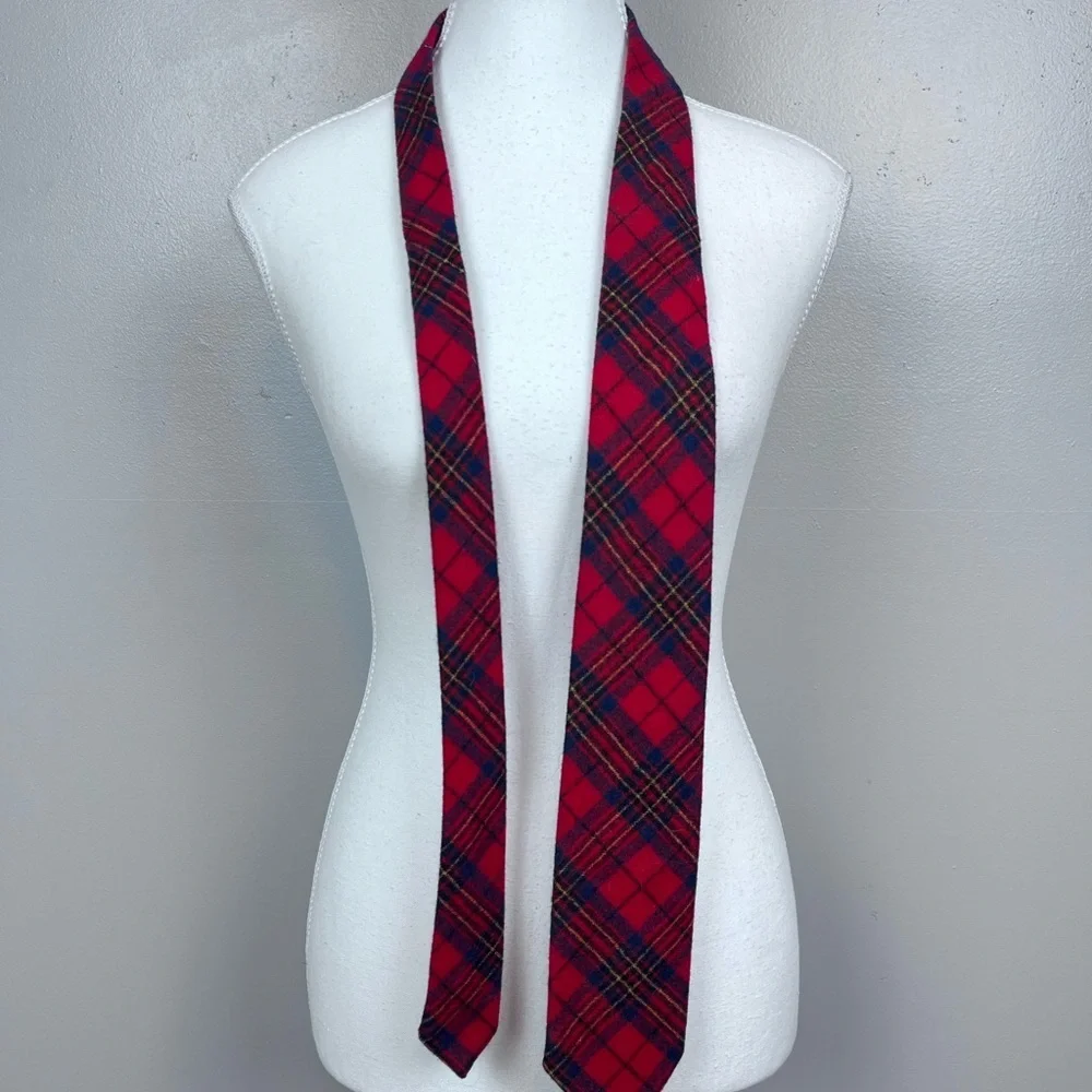 Pendleton Men's 100% Virgin Wool Red Plaid Neck Tie OS; Christmas, Holidays